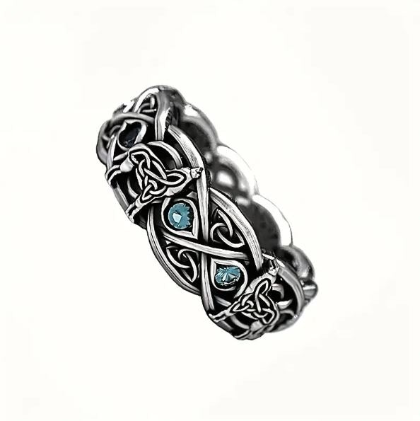 Vintage Viking Animal Jewelry: S925 Sterling Silver Celtic Knot Wolf Amazon  Ring With Emerald Diamond For Wedding And Engagement Nordic Wolf Style  PA308G From Efwmz, $2.53 | DHgate.Com