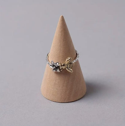 Renaissance Honey Bee and Flower Ring