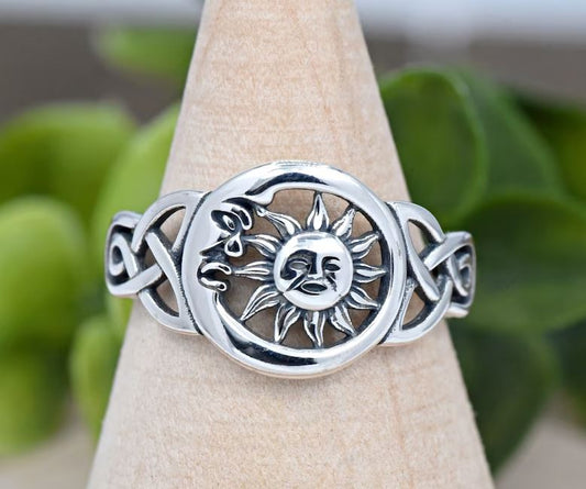 Renaissance Sun Ring - Luminis Solis